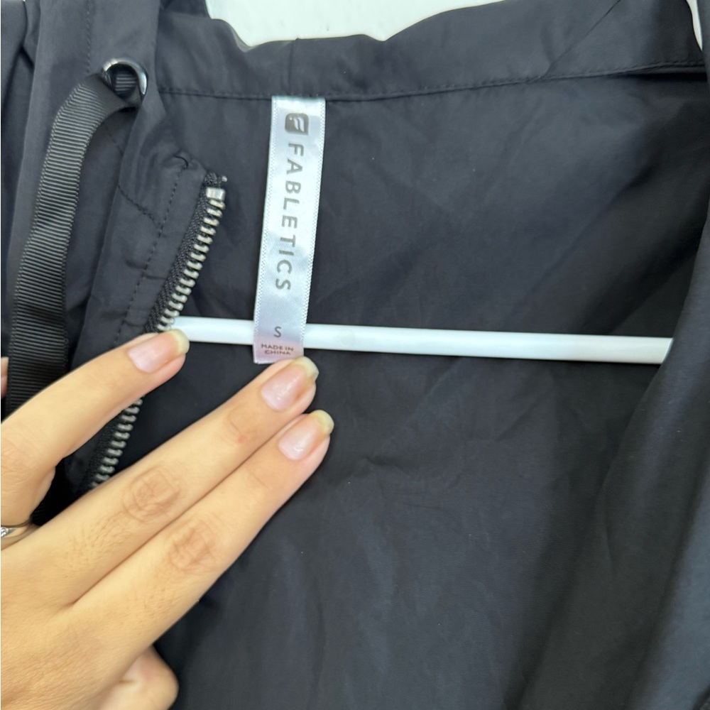 Fabletics Black Hooded Pullover Jacket Size S - image 2